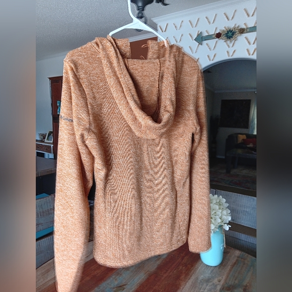 Never Worn Columbia Hoodie - Picture 2 of 3